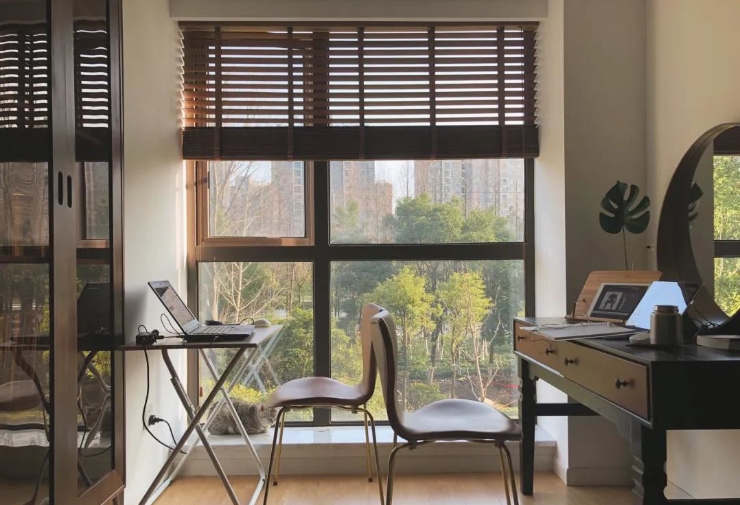 原來(lái)百葉窗才是當(dāng)之無(wú)愧的美家神器 【中滬紅螞蟻裝潢】細(xì)說(shuō)百葉窗設(shè)計(jì)